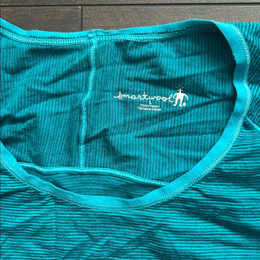 Smartwool long sleeve T size Large - aqua - Picture 3 of 3